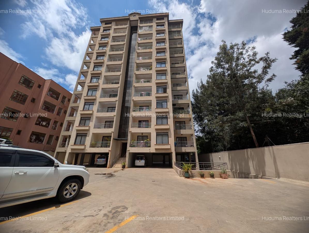 3 Bed Apartment with En Suite at Thompson Estate - 15