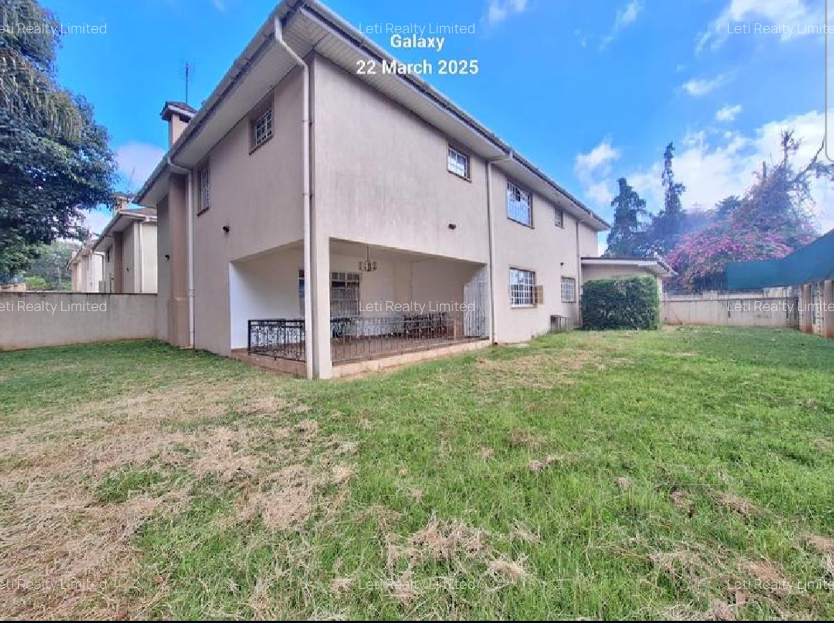 5 Bed Townhouse with En Suite in Lavington - 1