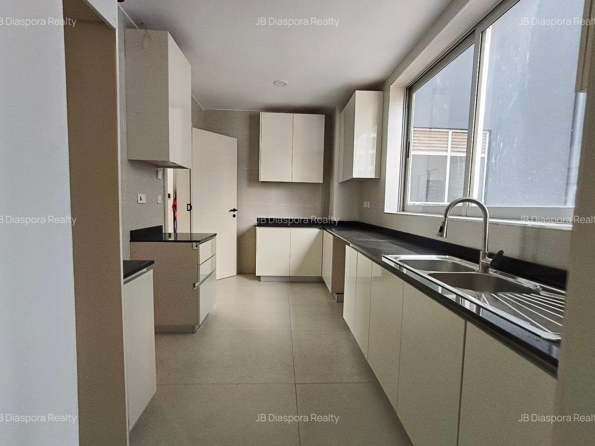 4 Bed Apartment with En Suite at General Mathenge - 3