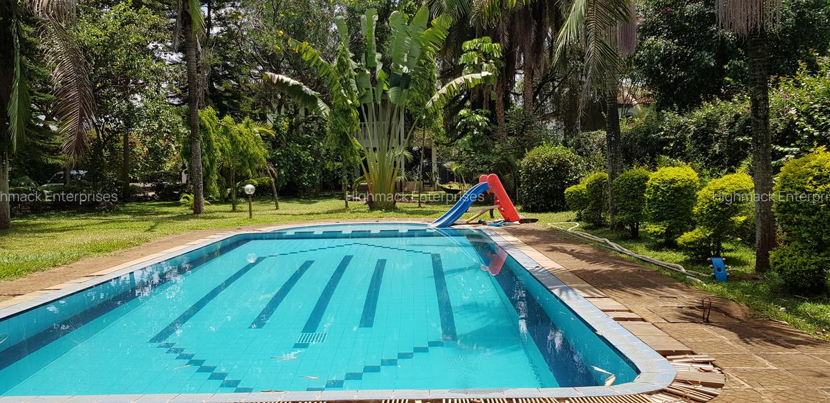 5 Bed House with En Suite at Garden Estate Road - 3