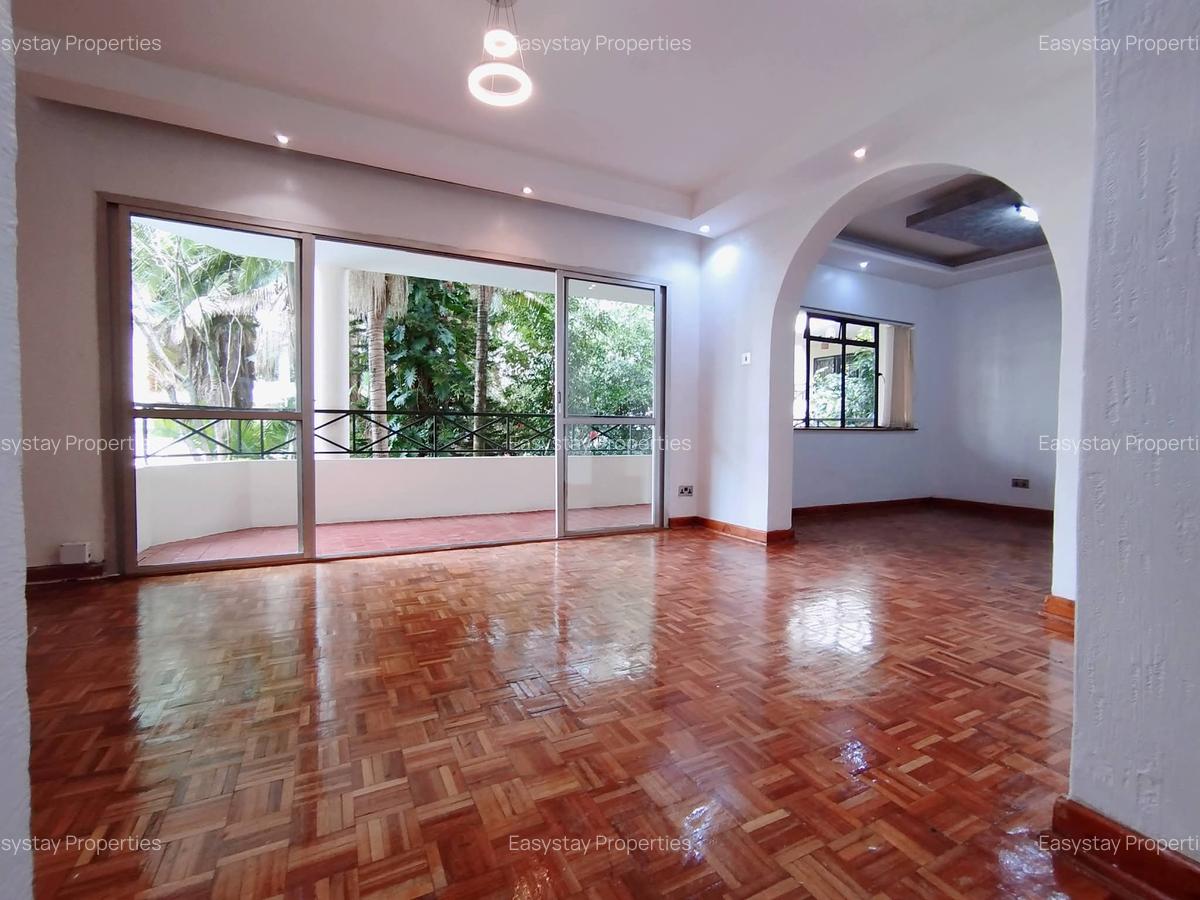 2 Bed Apartment with En Suite in Riverside - 2