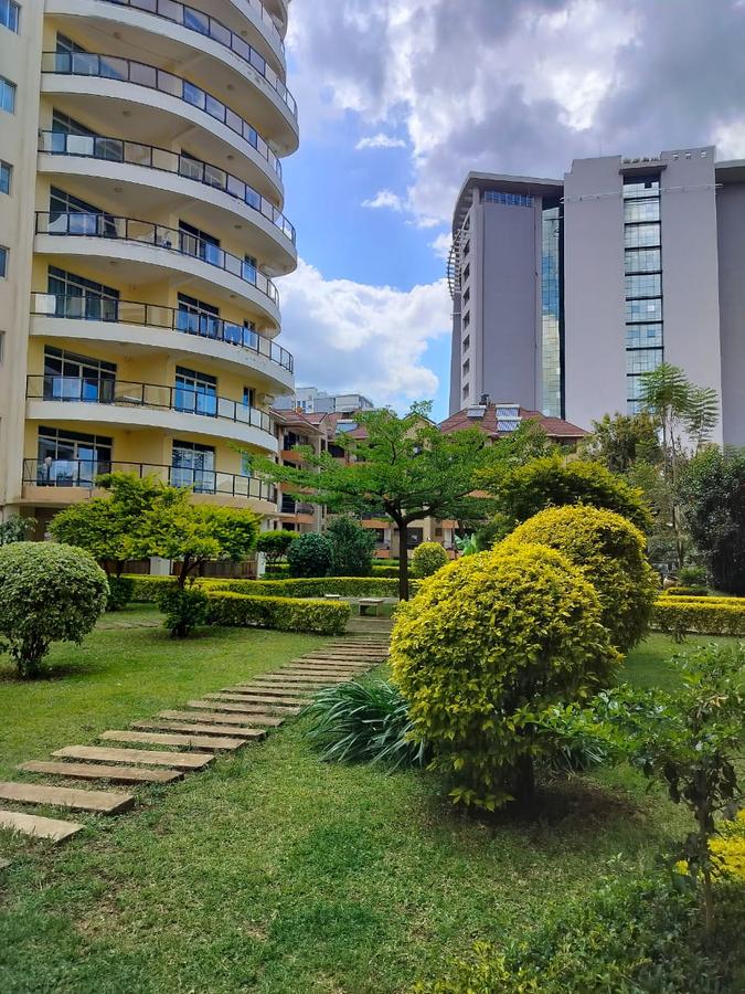 10 Bed Apartment with En Suite in Kilimani - 3