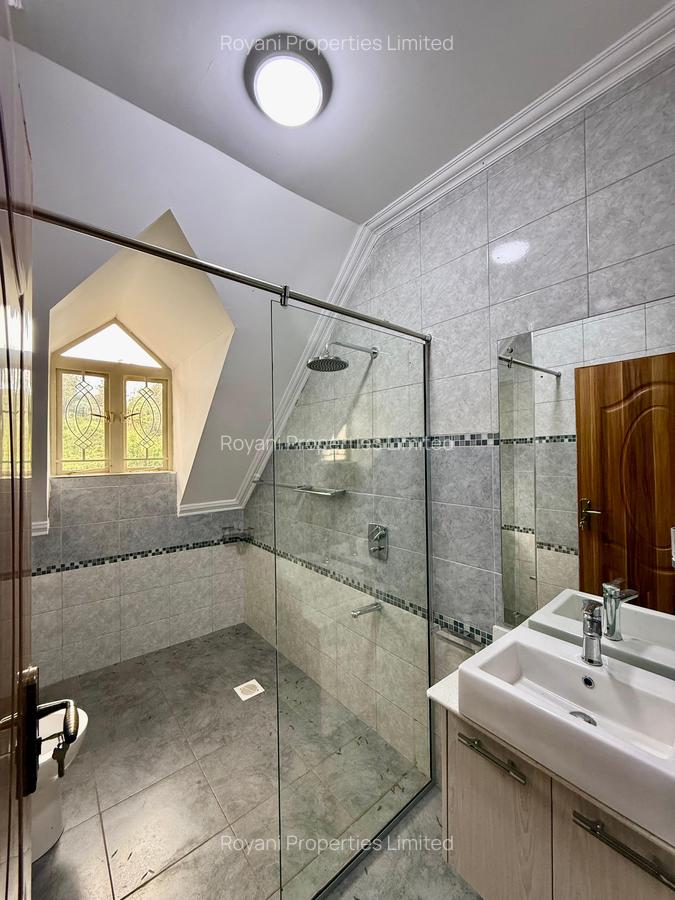 9 Bed House with En Suite in Rosslyn - 14