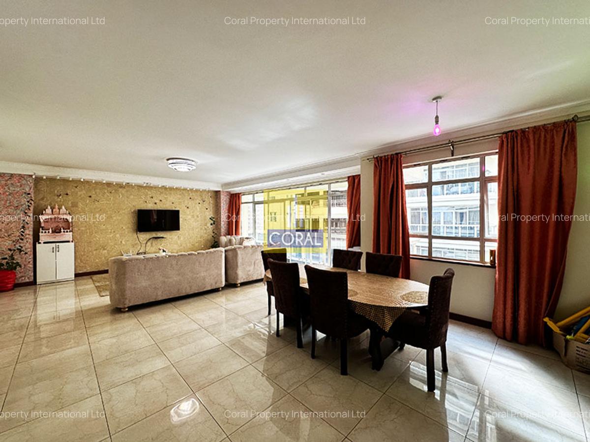 3 Bed Apartment with En Suite in Parklands - 3