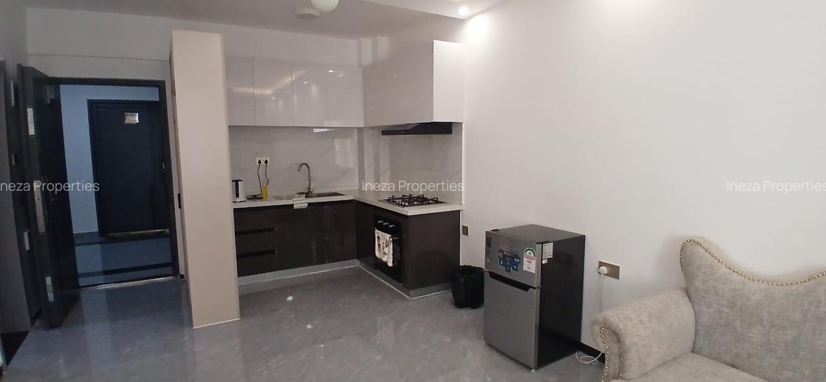 1 Bed Apartment with Swimming Pool in Kileleshwa - 3