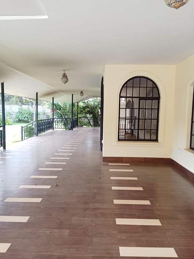 5 Bed House with En Suite at Nyari - 19