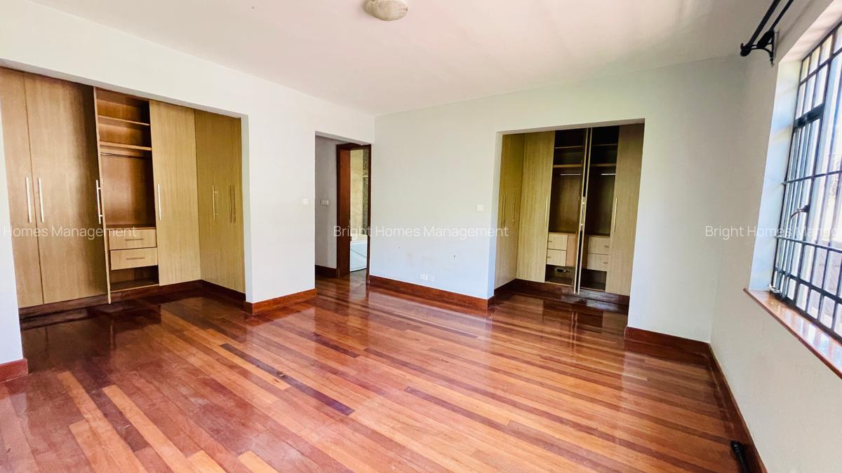 5 Bed Townhouse with En Suite in Lavington - 10