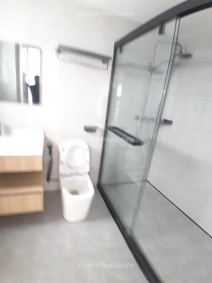 3 Bed Apartment with En Suite at Riverside Drive - 8