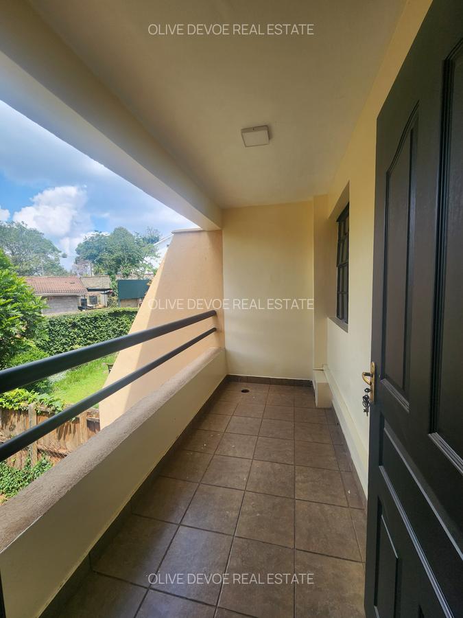 6 Bed Townhouse with En Suite in Lavington - 13