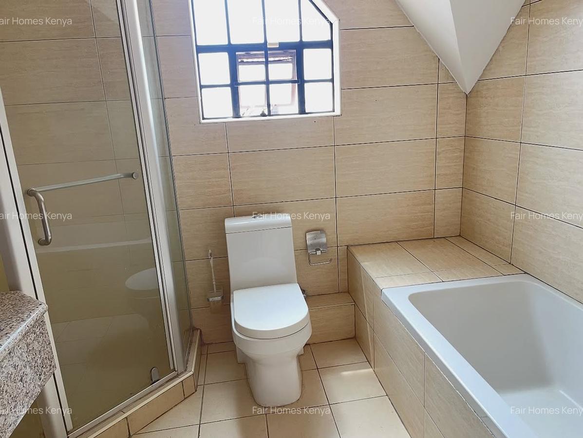 4 Bed Townhouse with En Suite at Chalbi Drive - 10