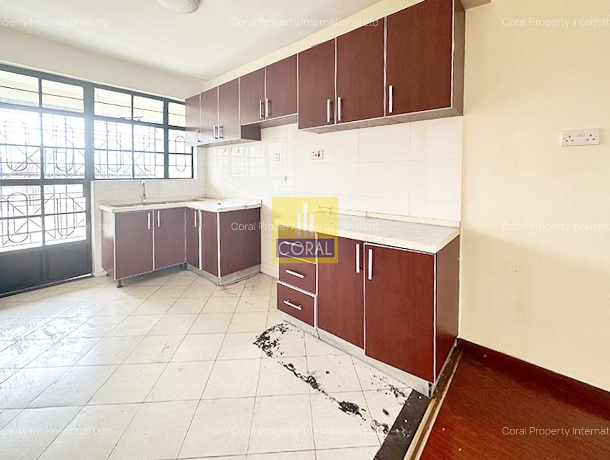 2 Bed Apartment in Kilimani - 3