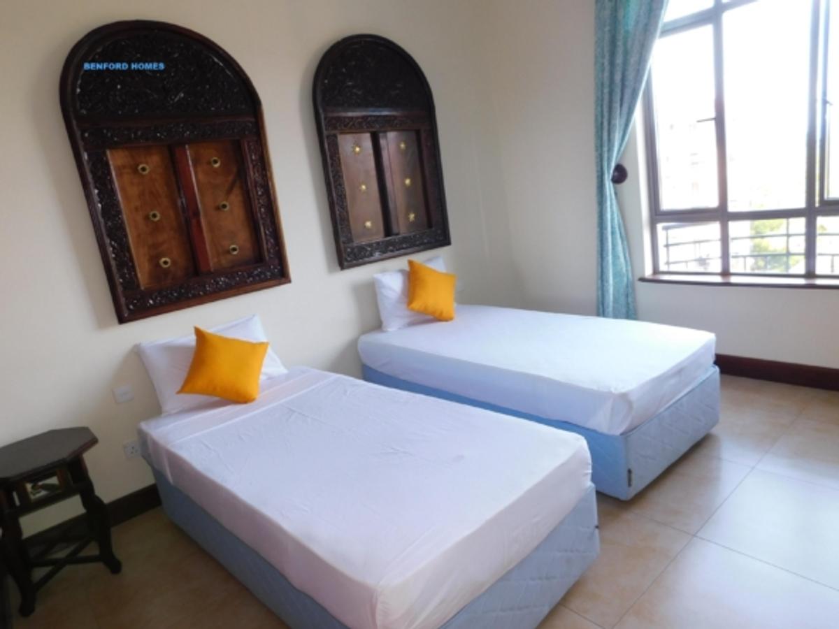 Serviced 3 Bed Apartment with En Suite in Bamburi - 3