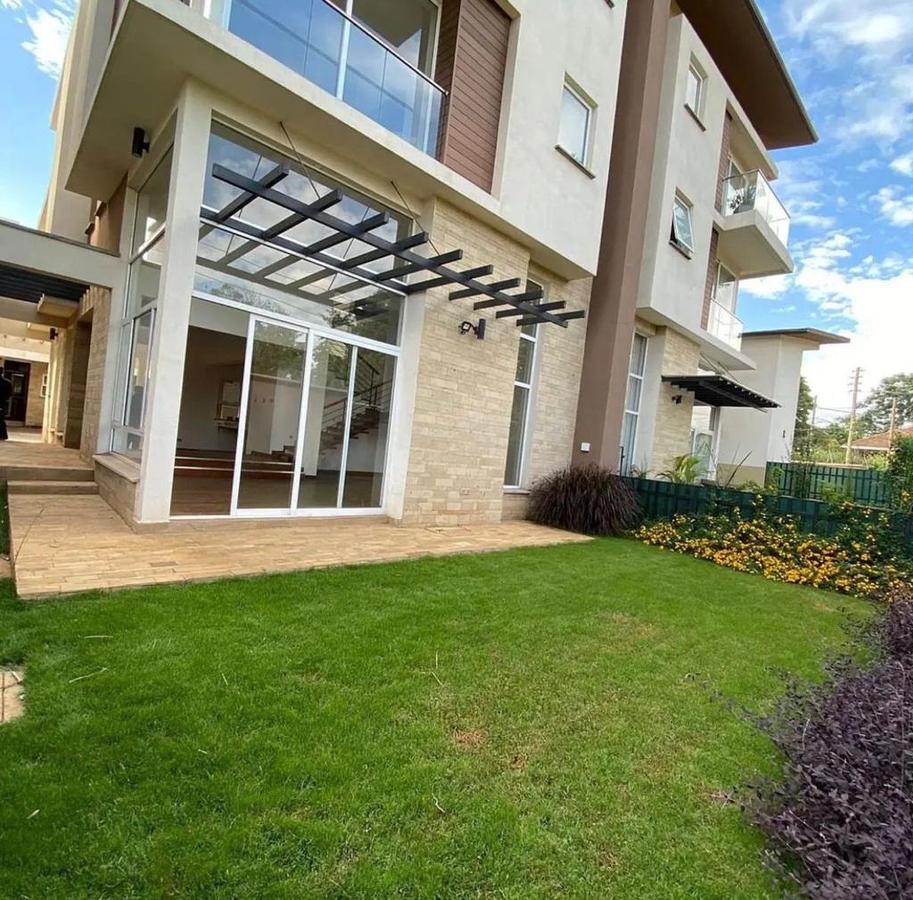 4 Bed Townhouse with En Suite in Lavington - 1