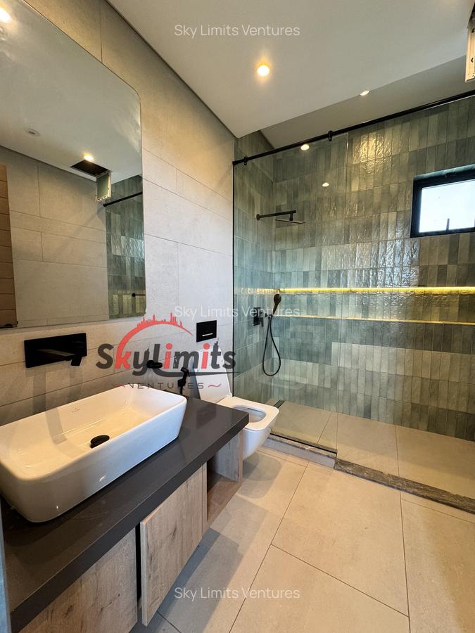 5 Bed Villa with En Suite at Spring Valley - 8