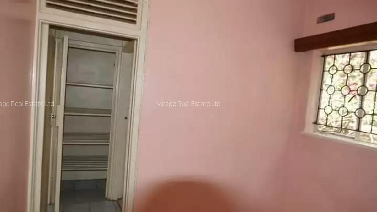 3 Bed Apartment with Parking in State House - 5