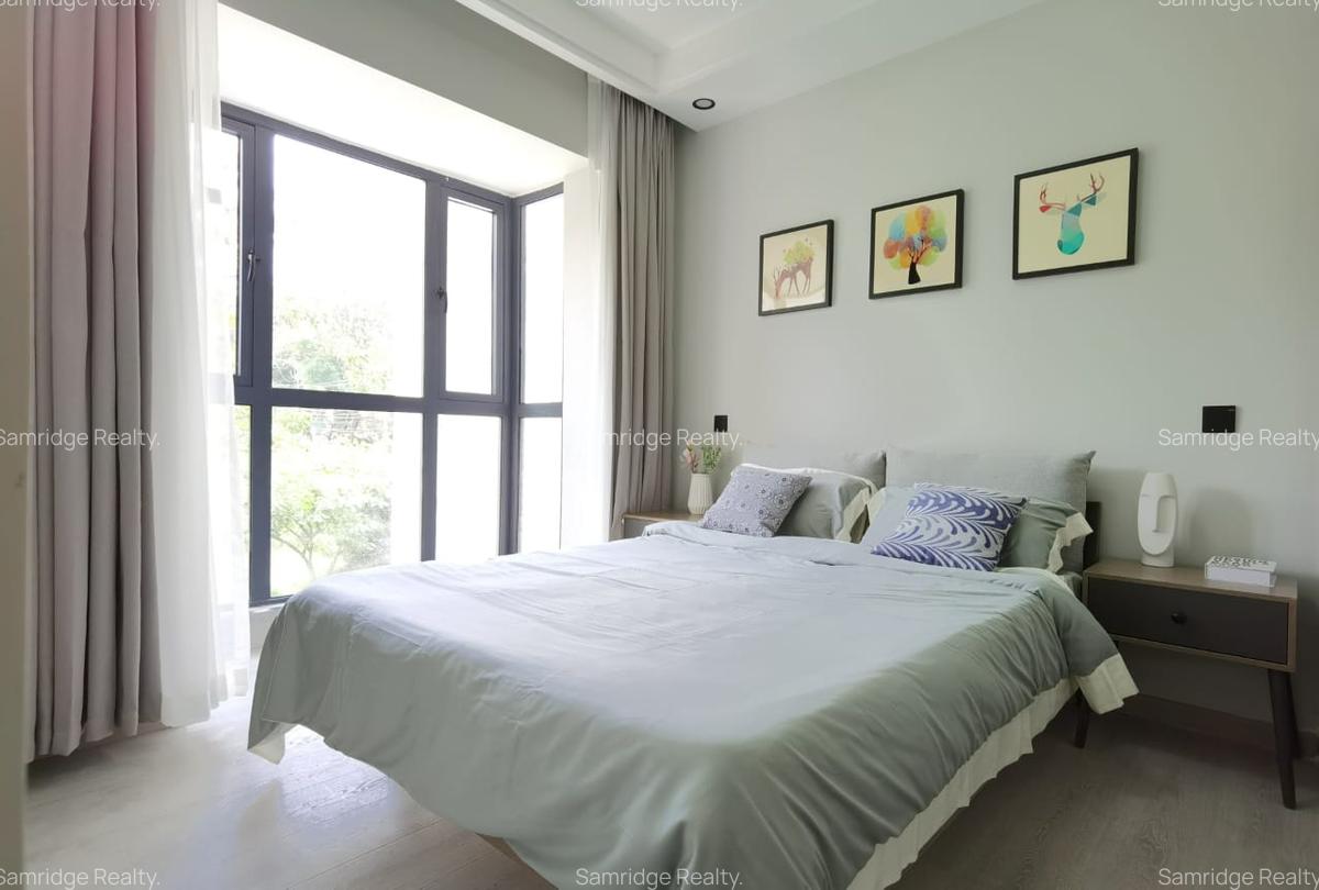 3 Bed Apartment with En Suite at Brookside - 5