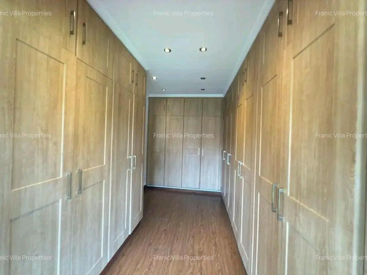 5 Bed House with En Suite at Gigiri - 11