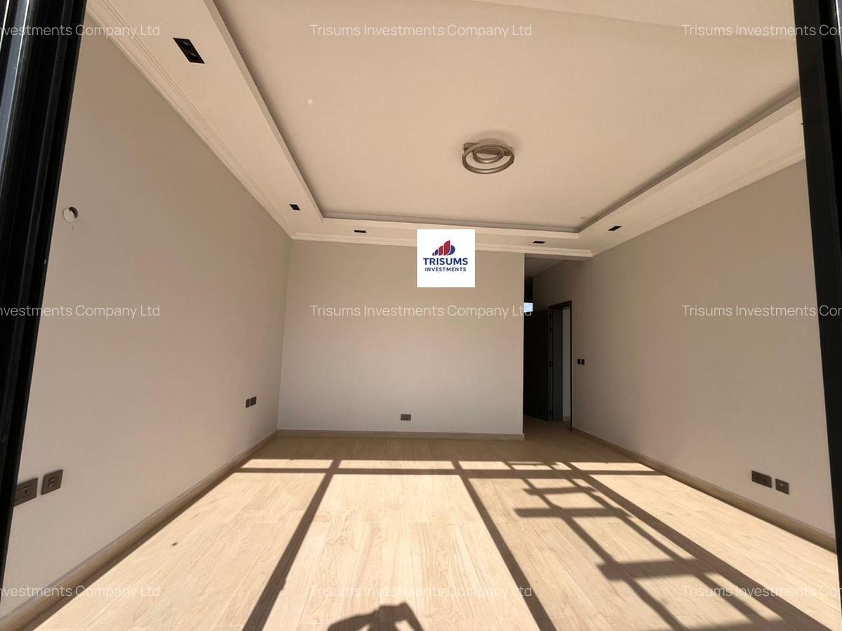 5 Bed Townhouse with En Suite in Lavington - 7