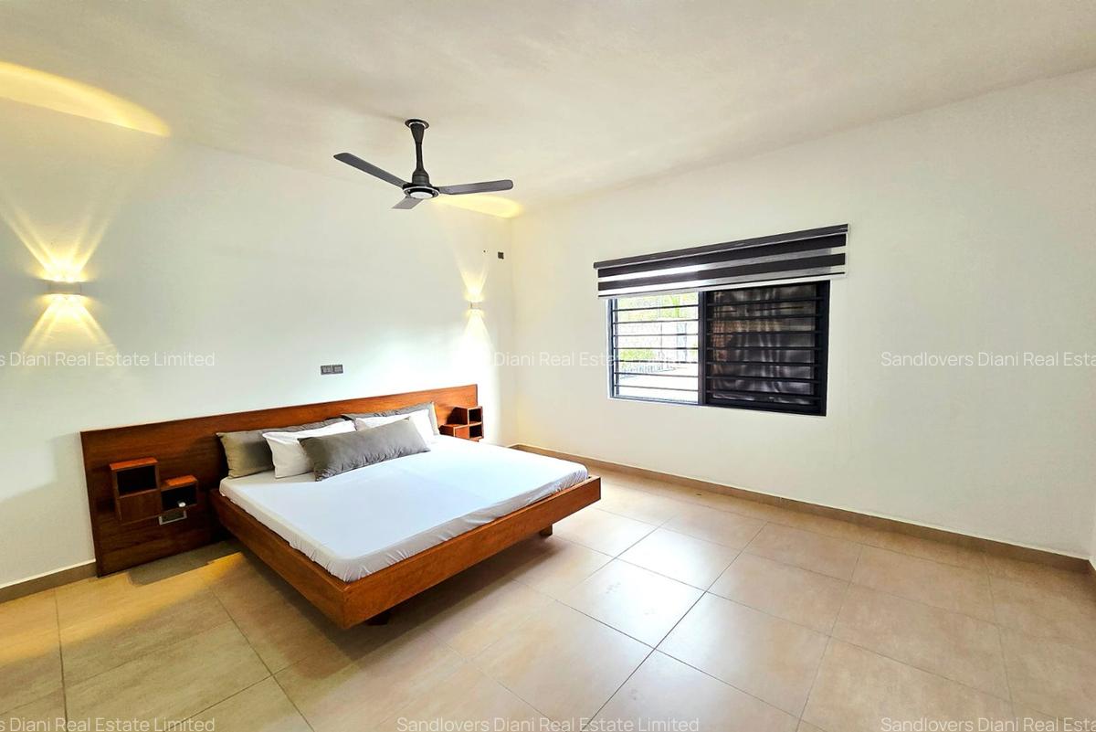 5 Bed Villa with En Suite in Diani - 8