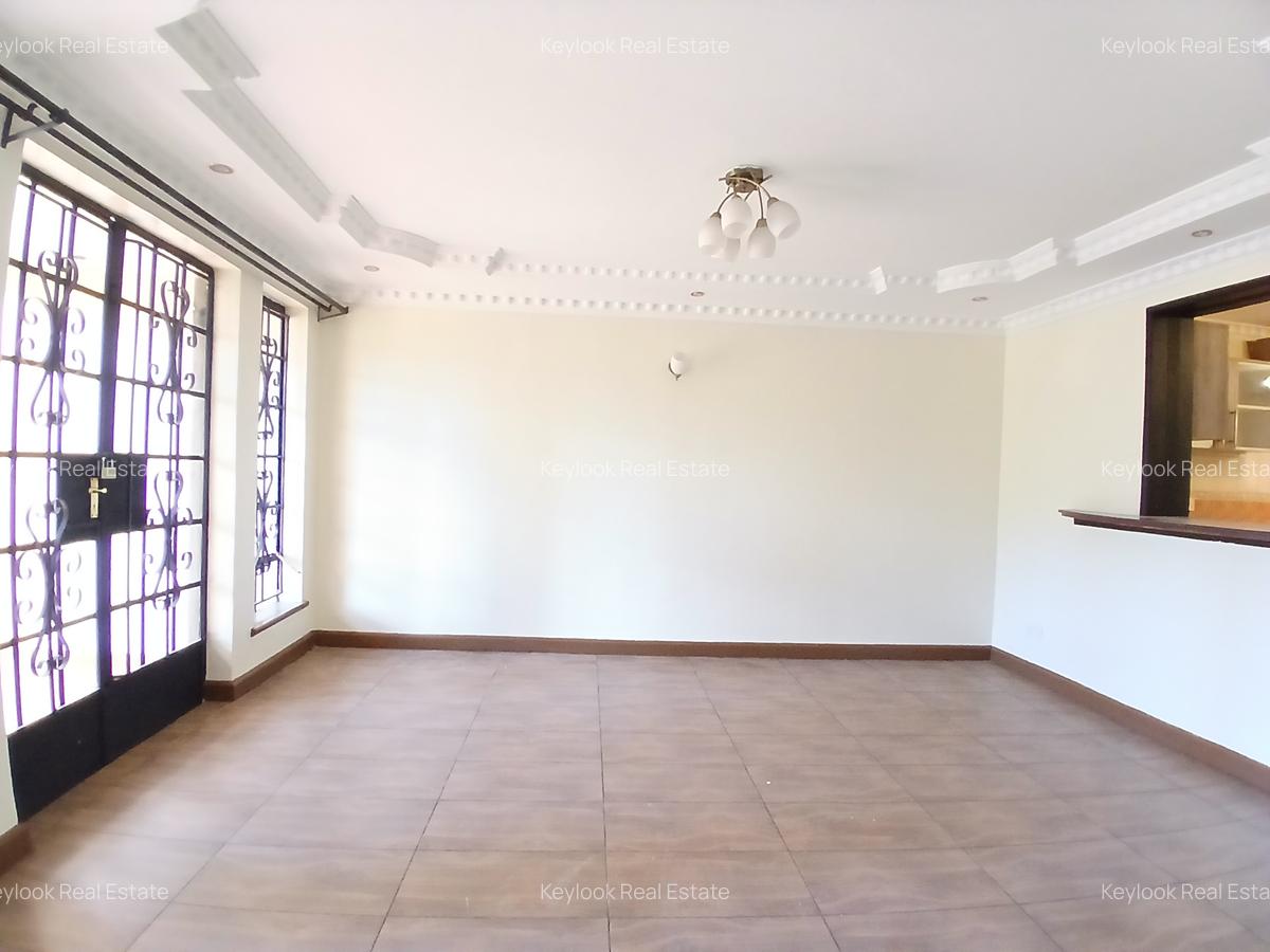 5 Bed Townhouse with En Suite at Lavington - 5