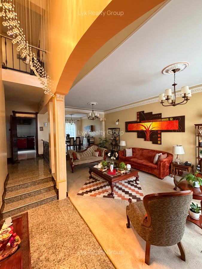 5 Bed Townhouse with En Suite in Westlands Area - 2