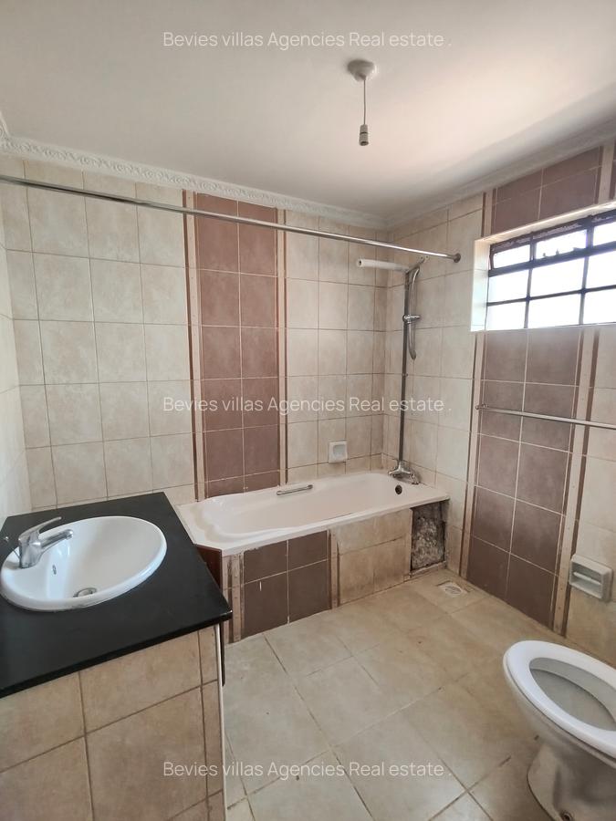 2 Bed Apartment with En Suite at Parklands - 7