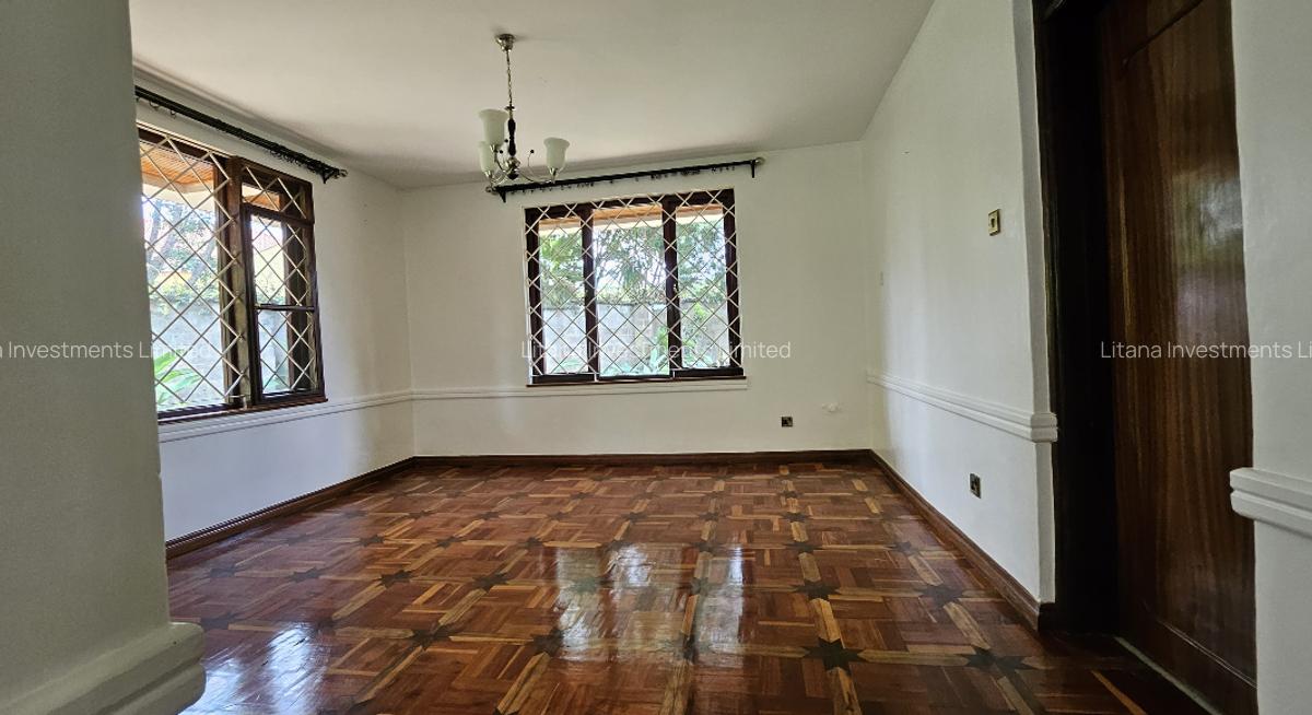 5 Bed House with En Suite at Old Runda - 8