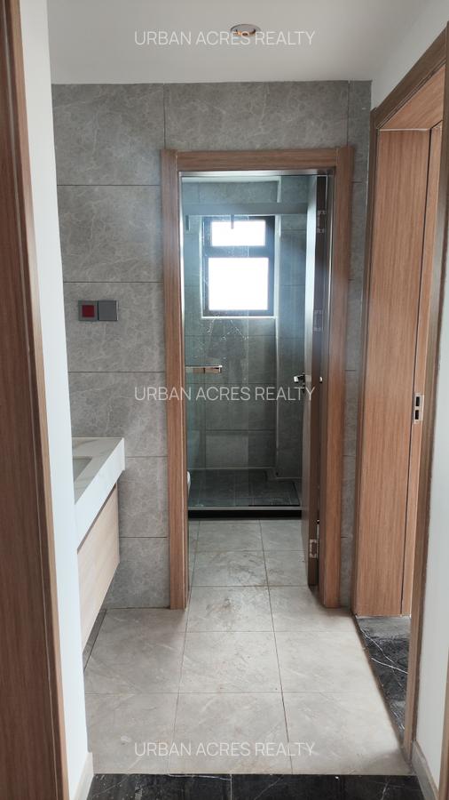 3 Bed Apartment with En Suite at Riverside Drive - 7