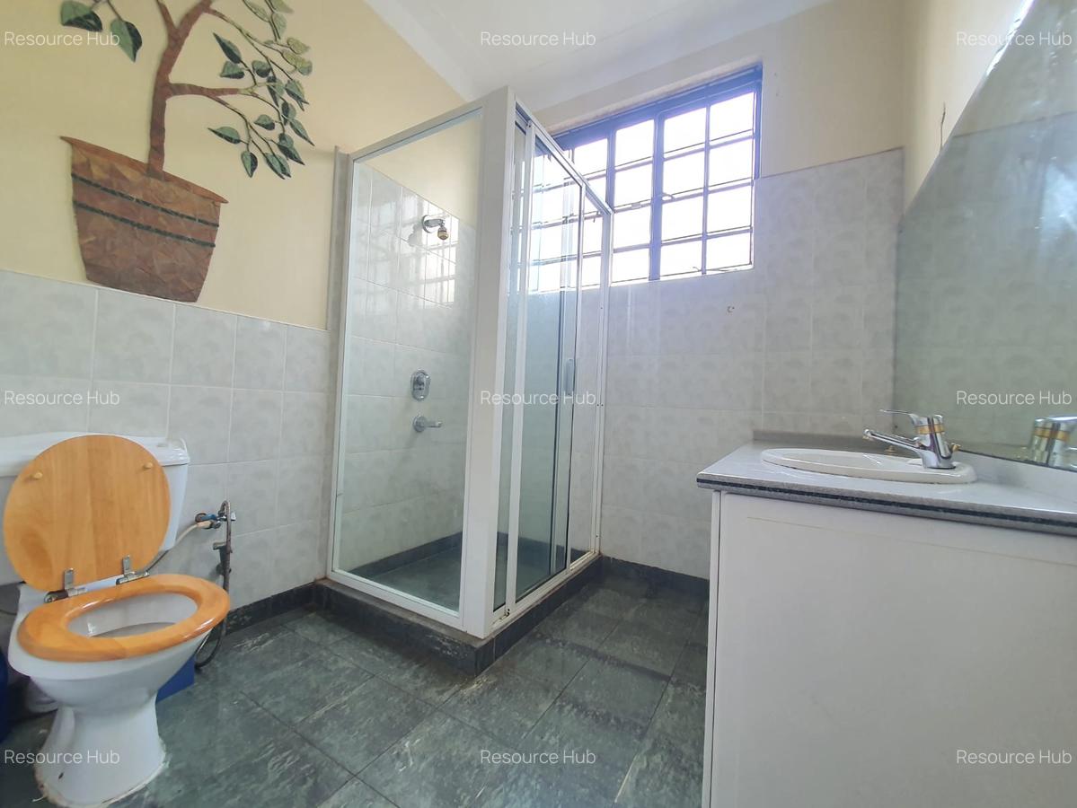 5 Bed House with En Suite at Nyari - 7