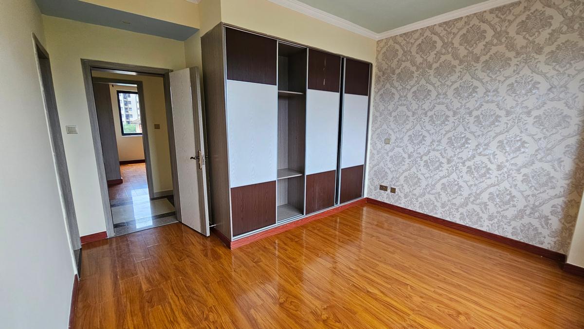 3 Bed Apartment with En Suite in Kilimani - 10