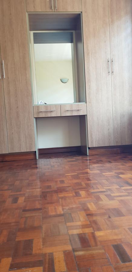 5 Bed Townhouse with En Suite at Kabasiran Road - 18