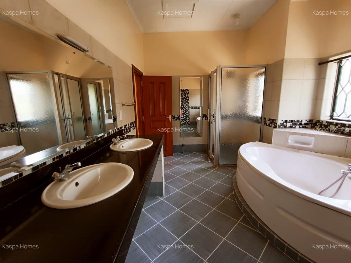 4 Bed House with En Suite in Karen - 14