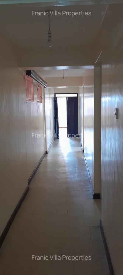 4 Bed Apartment with En Suite at City Park Estate - 13