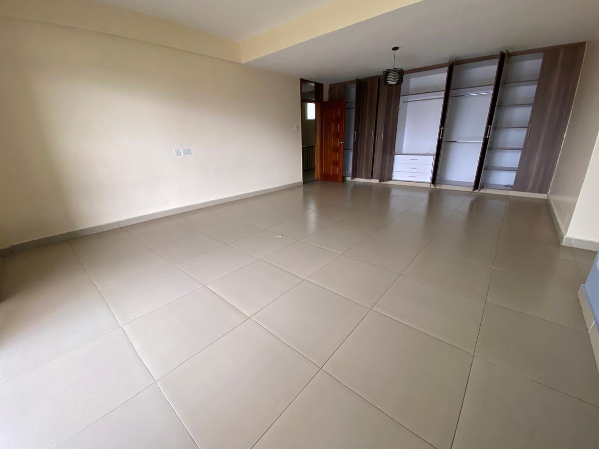 3 Bed Apartment with En Suite at Kindaruma Road - 8