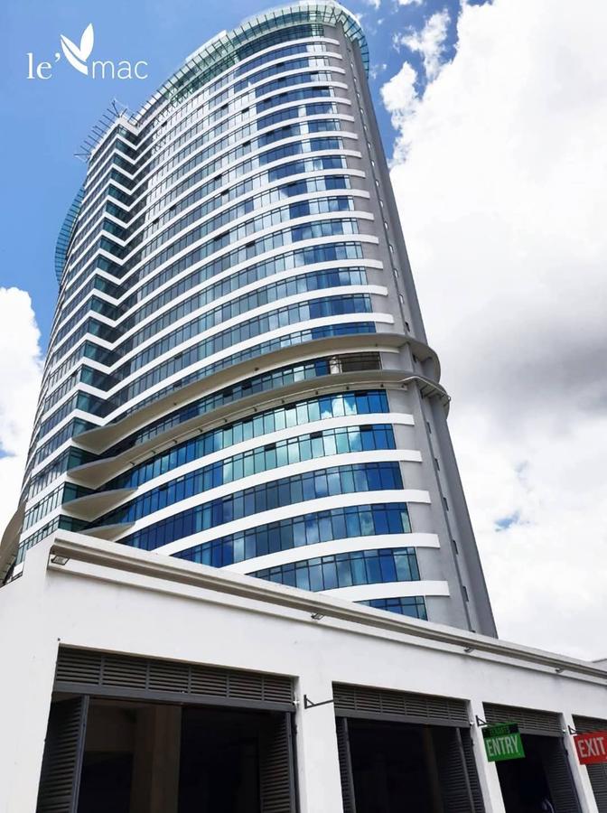 Serviced 2 Bed Apartment with En Suite at Church Road - 8