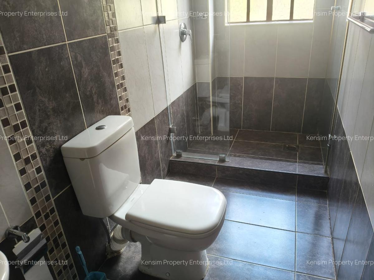 4 Bed Townhouse with En Suite in Rosslyn - 5