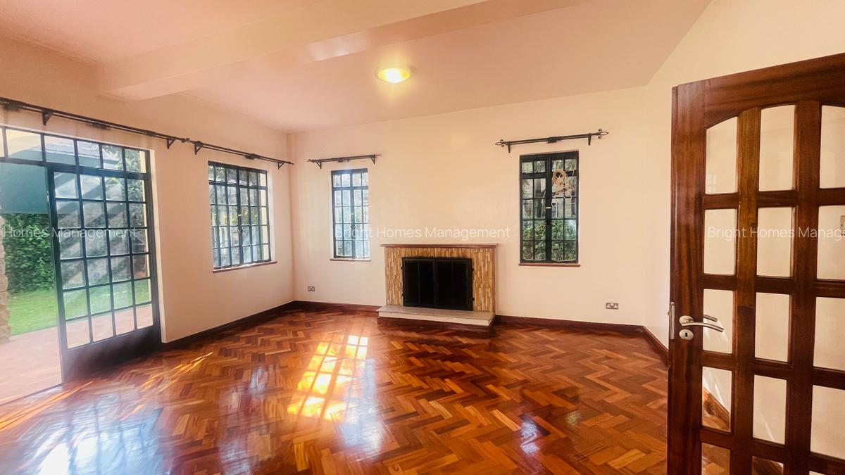 5 Bed Townhouse with En Suite in Lavington - 10