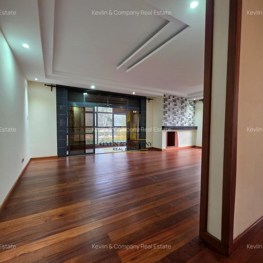 7 Bed Villa with En Suite in Nyari - 18