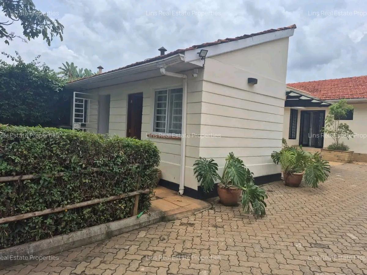 3 Bed House with En Suite in Loresho - 9