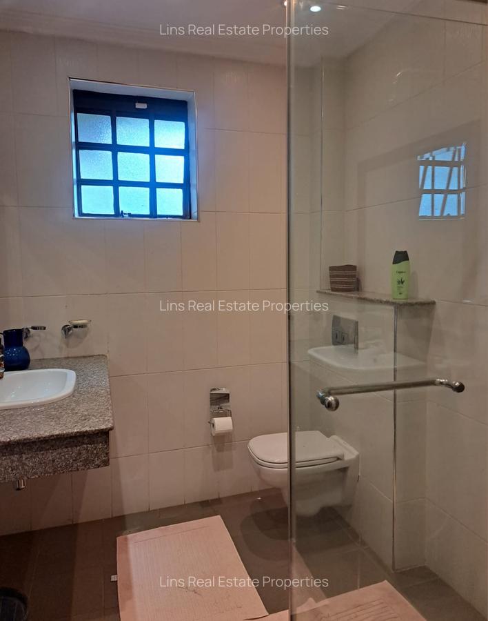 4 Bed Townhouse with En Suite in Spring Valley - 17