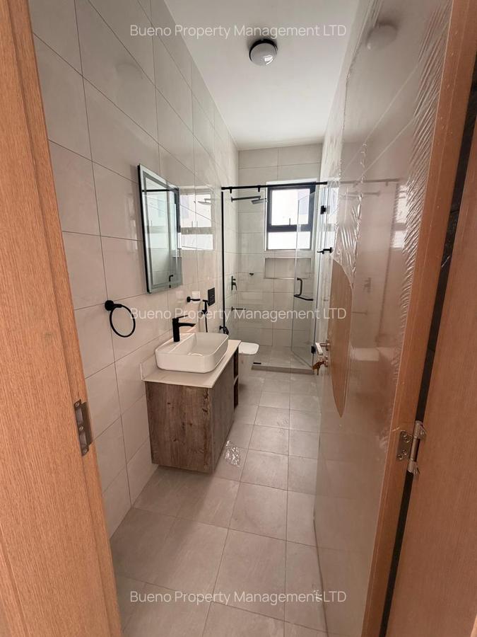 3 Bed Apartment with Gym in Brookside - 8