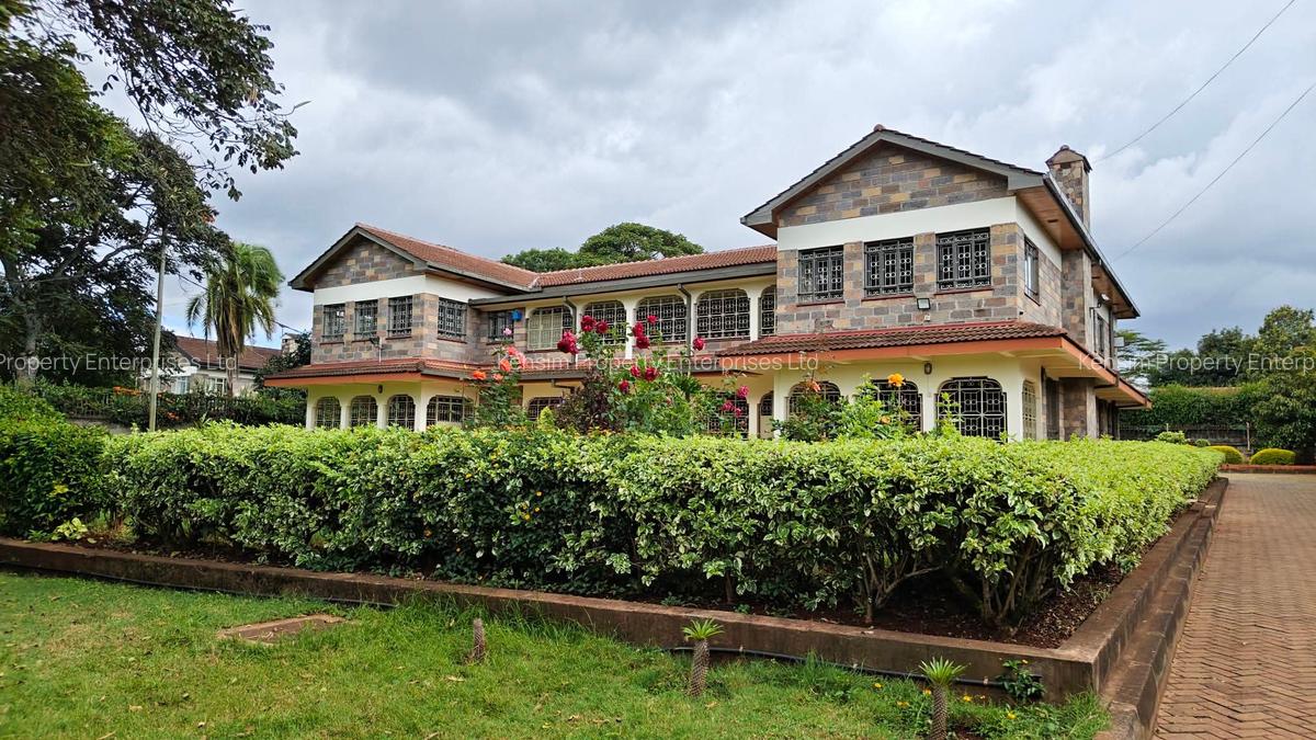 5 Bed House with En Suite in Nyari - 4