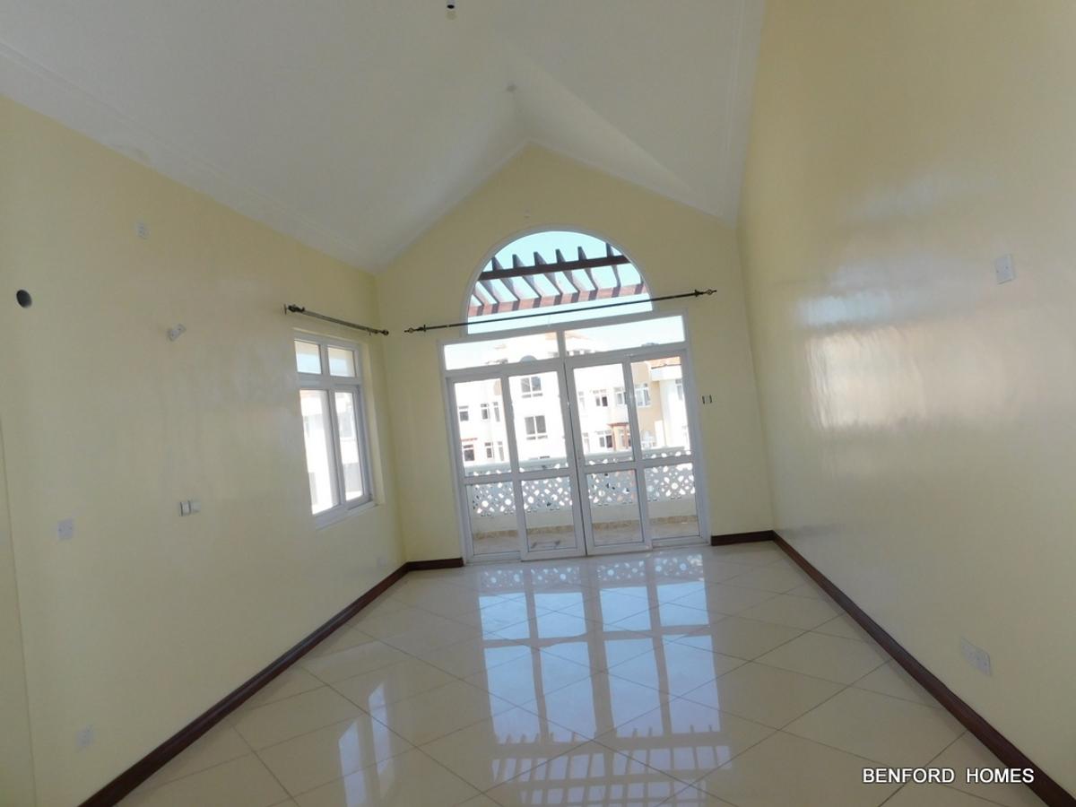 3 Bed Apartment with En Suite in Nyali Area - 3