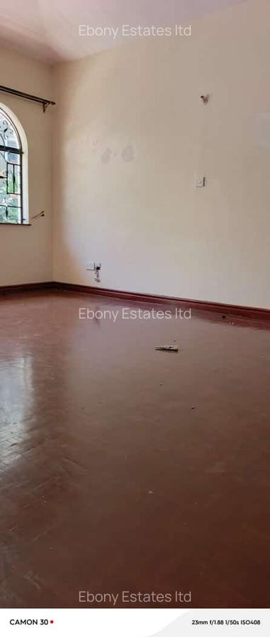 5 Bed Townhouse with En Suite in Riverside - 5