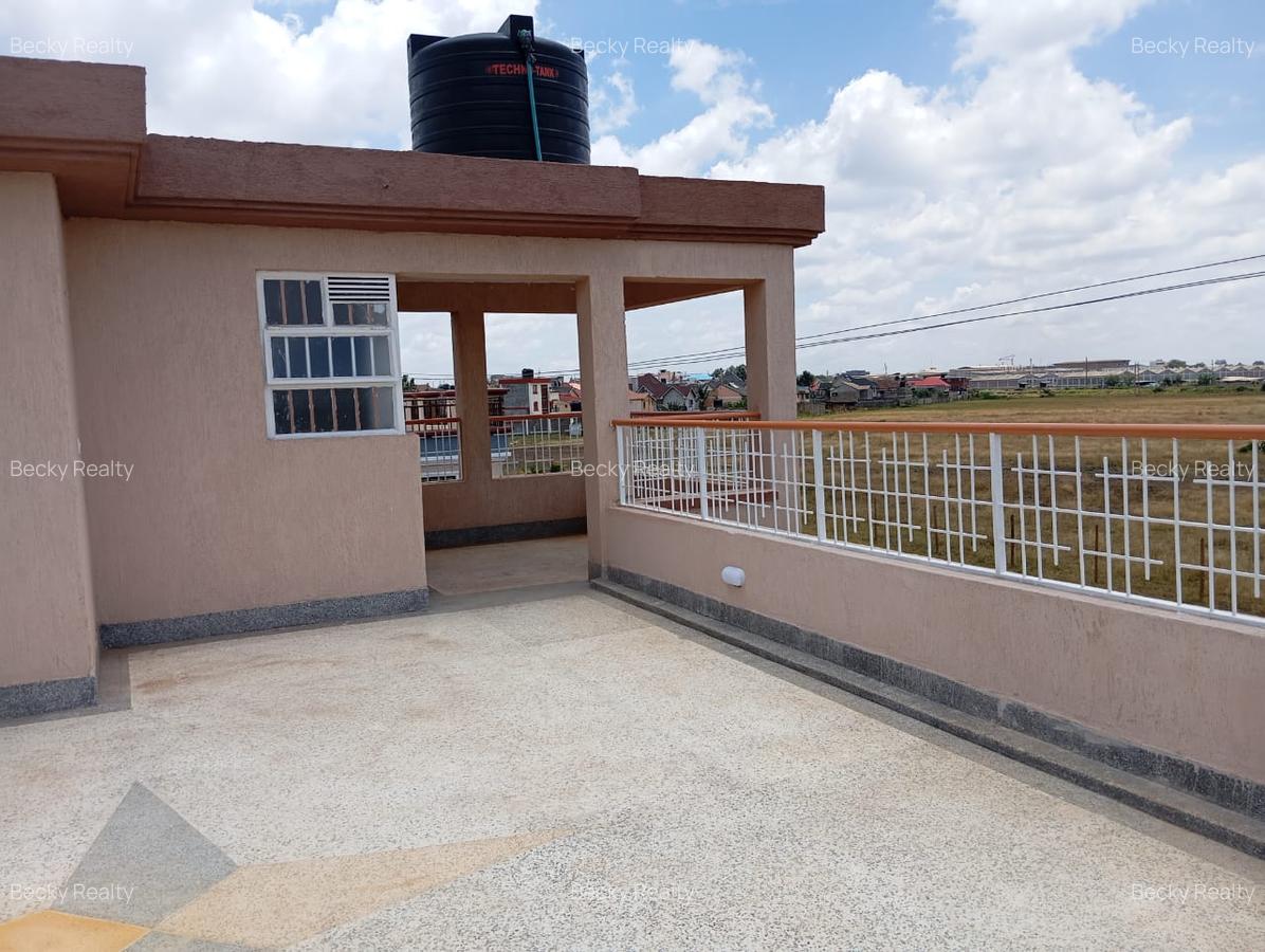 4 Bed House with En Suite at Membley - 2