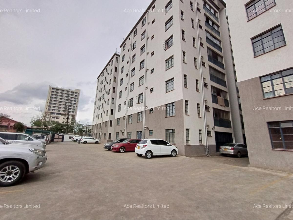 3 Bed Apartment with En Suite at Kilimani Estate Nairobi - 1