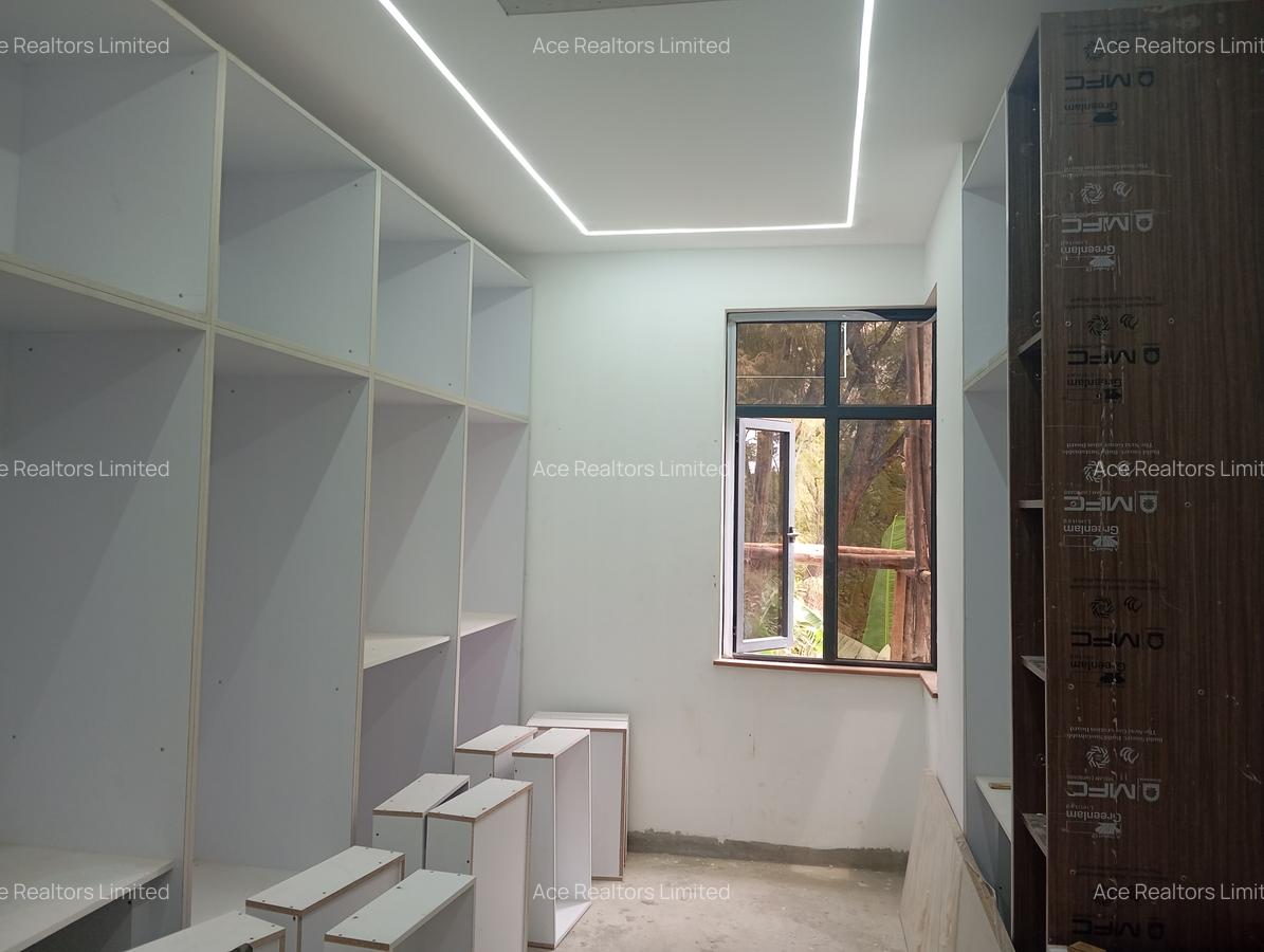 5 Bed House with En Suite at Mzima Spring Lavington Nairobi - 11