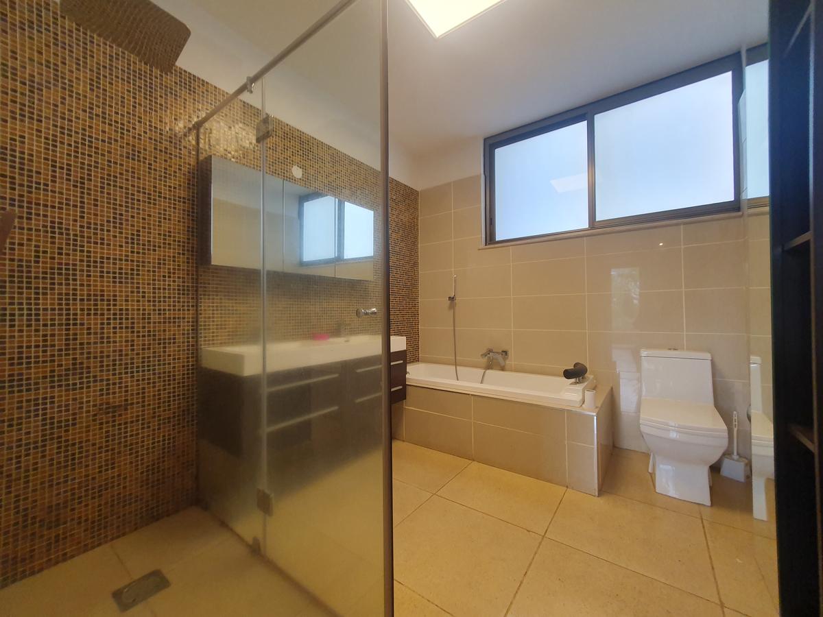 3 Bed Apartment with En Suite at 6Th Parklands Avenue - 15