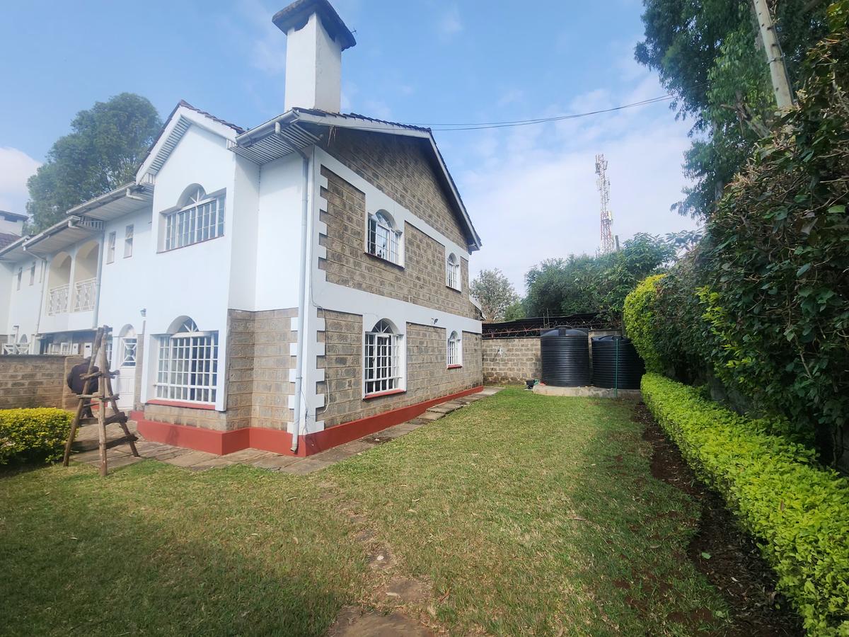 3 Bed Townhouse with En Suite in Lavington - 2