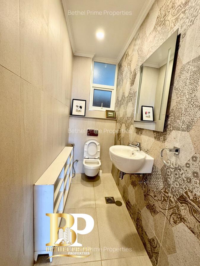 Serviced 2 Bed Apartment with En Suite in Parklands - 10